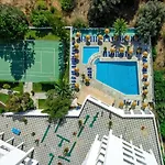 Sea House - Private With 4 Pools, Jacuzzi & Tennis Court Албуфейра