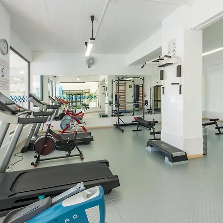 Sea House - Private With 4 Pools, Jacuzzi & Tennis Court Apartment Albufeira